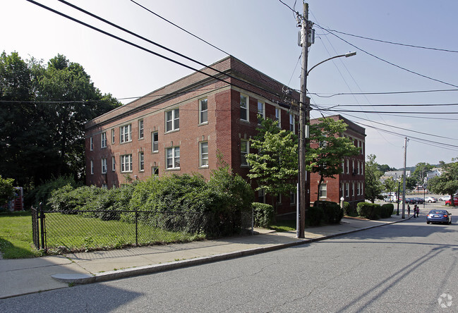 Primary Photo - Conway Court Apartments