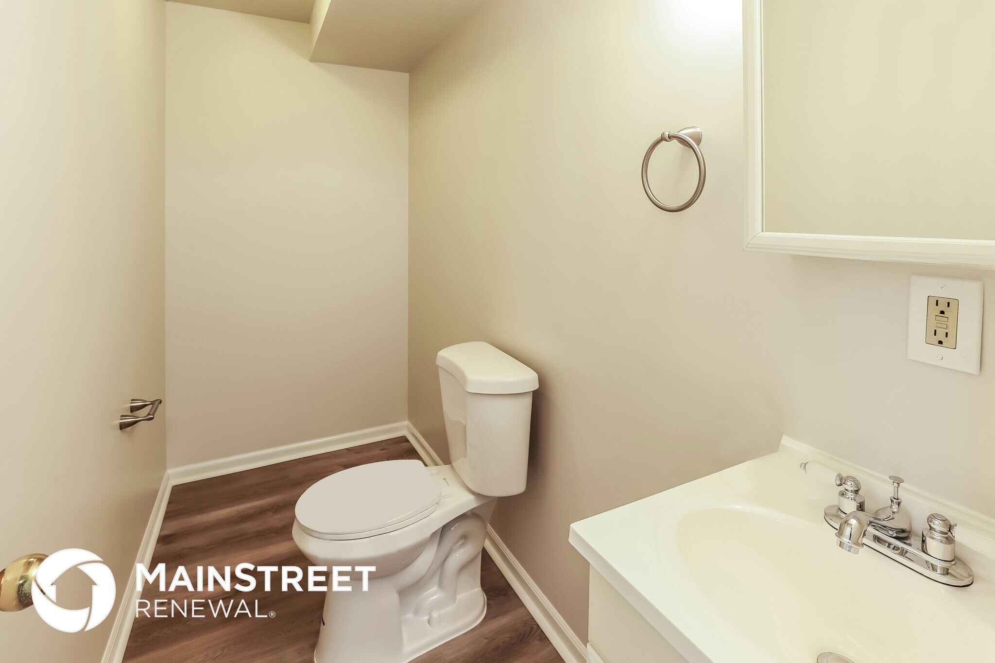 Building Photo - 100 Limit St