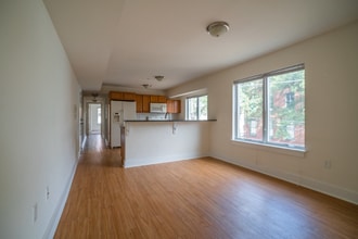 Building Photo - 441 N 32nd St