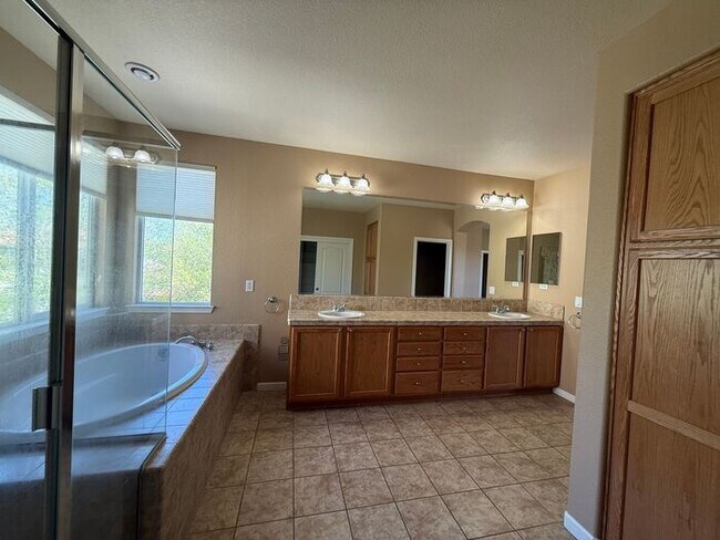 Building Photo - COMING SOON! Spacious 4 Bed 3 Bath Two-Story Home in Curti Ranch