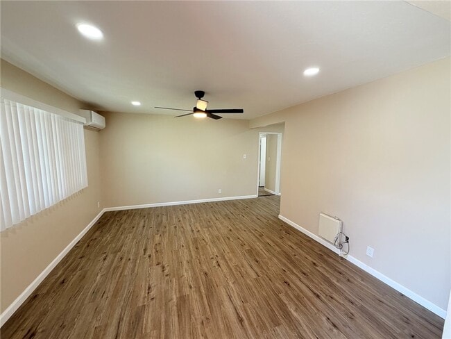 Building Photo - 355 S Aspan Ave