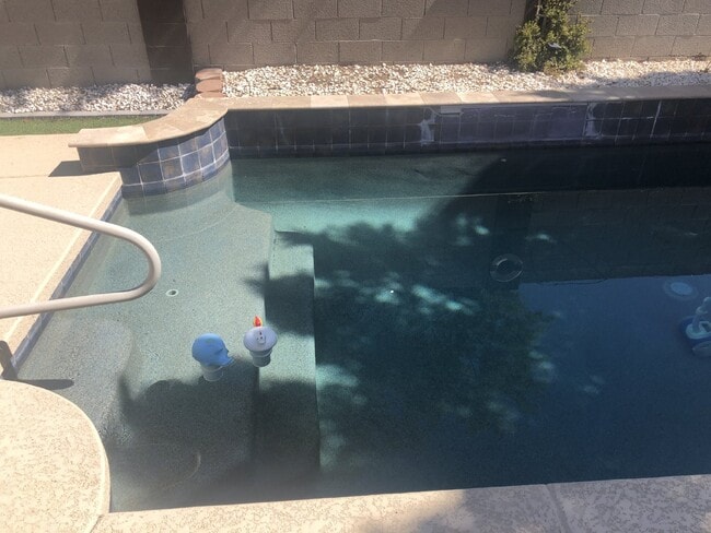 Building Photo - Beautiful 2 Story POOL Home with LOTS of U...