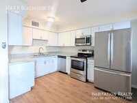 Building Photo - 3743 E Blacklidge Dr