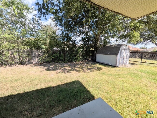 Building Photo - 1428 Devin Dr