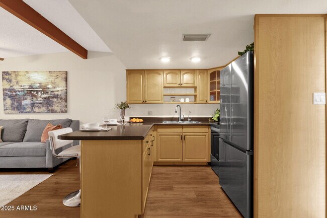 Building Photo - 16819 E Gunsight Dr