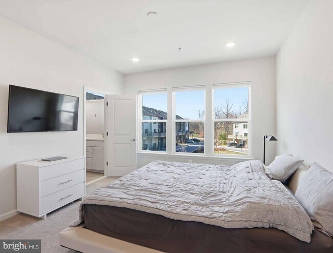 Building Photo - 3289 Watershed Blvd