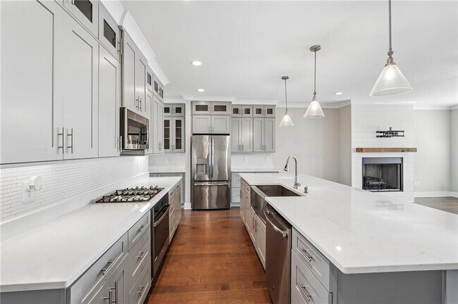 Building Photo - 6075 Webster Cir