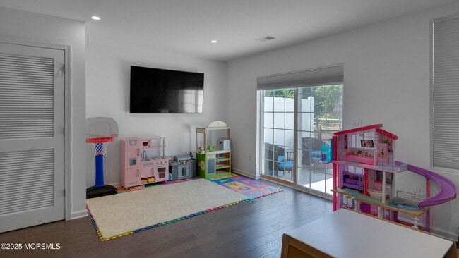 Building Photo - 309 Spirit Wy
