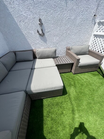 Upstairs Loft Patio - 1133 9th St
