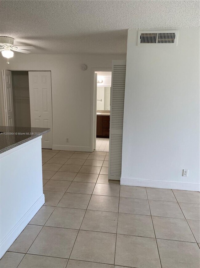 Building Photo - 10717 Cleary Blvd