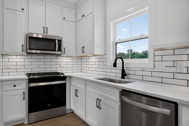 Building Photo - 165 Cripps Ln