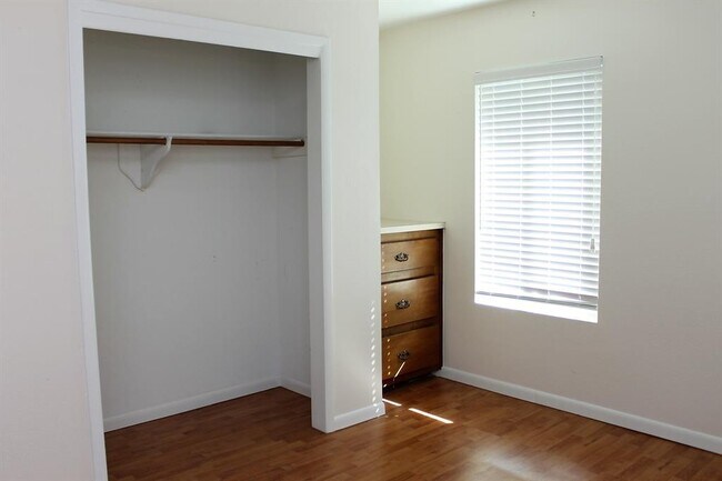 Building Photo - 78 Tarpon St