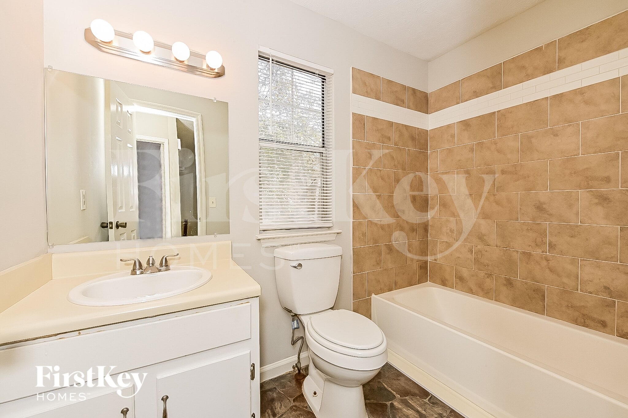 Building Photo - 6256 Valdez Dr