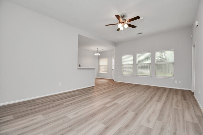 Building Photo - 24118 Wild Horses Ln