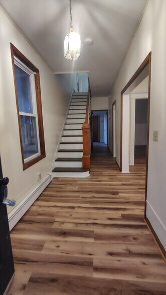 Building Photo - 410 Fayette St