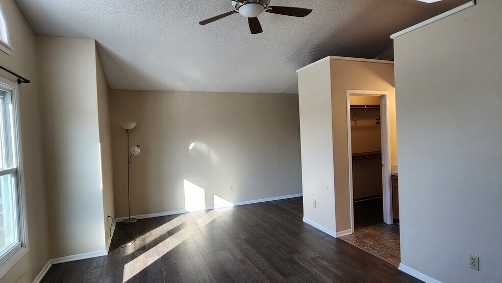 Building Photo - 1209 58th St