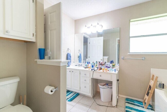 Building Photo - 2607 Beechnut Trce