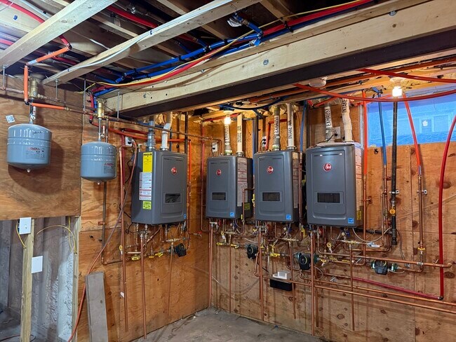 Building Photo - 23 Bellevue St