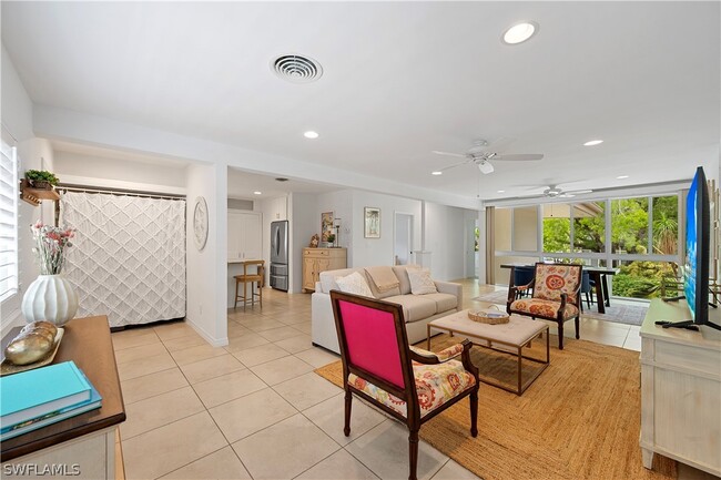 Building Photo - 1340 Crayton Rd