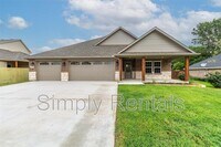 Building Photo - 5007 Peacock Ln