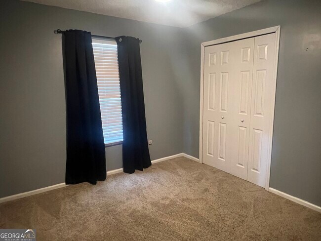 Building Photo - 166 Natures Dr