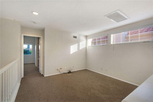 Building Photo - 30 St Michael