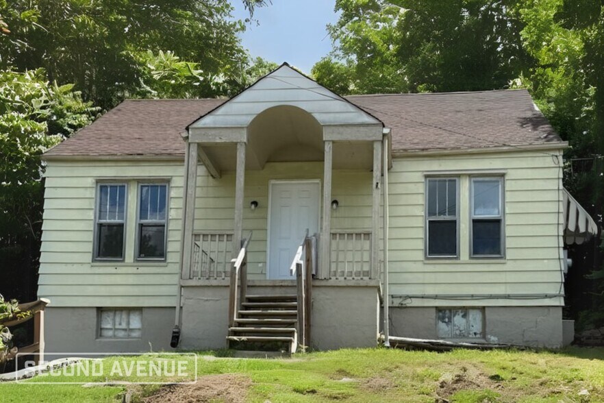 Primary Photo - 742 Greenmound Rd