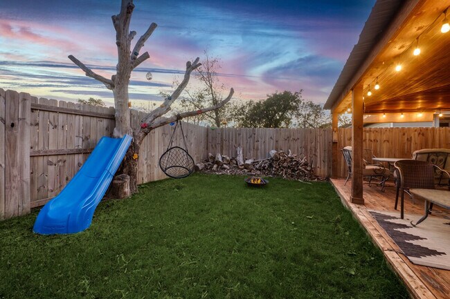 Building Photo - 108 Arrowhead Dr