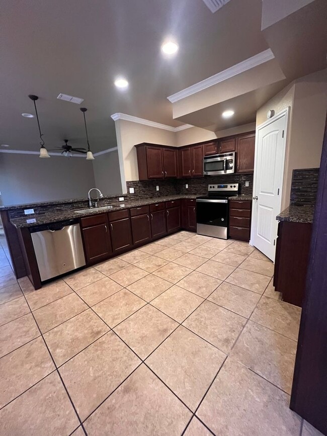 Building Photo - COMING SOON!!  2 Story Townhome