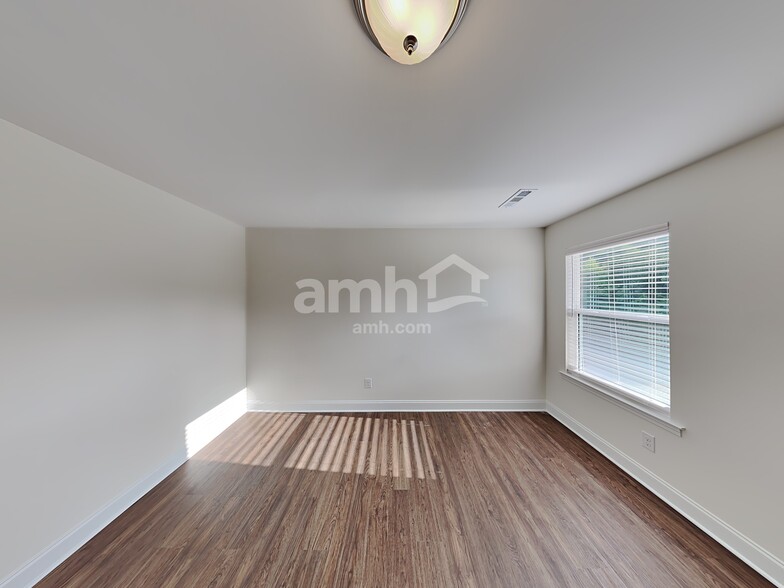 Building Photo - 4009 Birchfield Pl