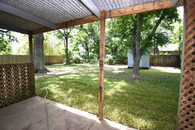 Building Photo - 509 David Ave