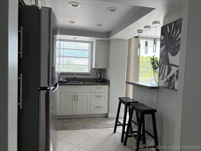 Building Photo - 137 Golden Isles Dr