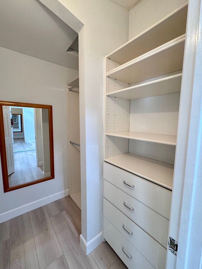 Building Photo - Beautifully remodeled 4 bedroom house in prime Woodland Hills Neighborhood