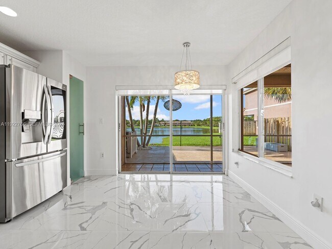 Building Photo - 16544 SW 68th Terrace