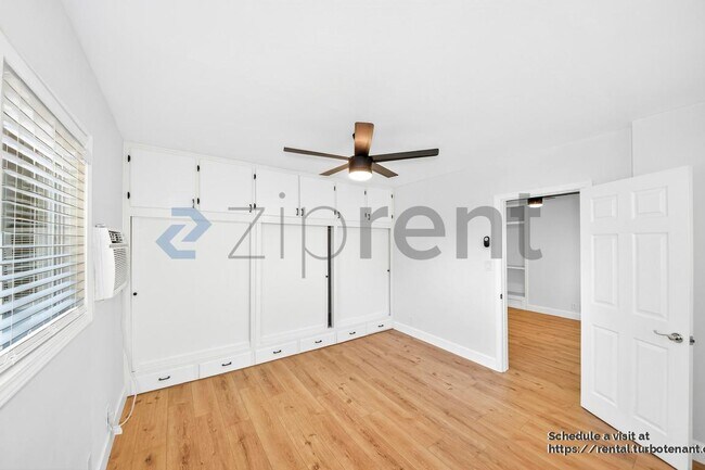 Building Photo - 5185 Olivewood Ave