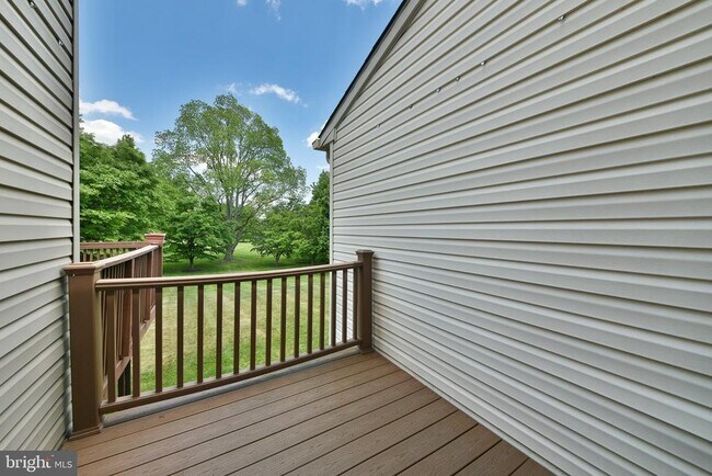 Building Photo - 401 Jene Ct