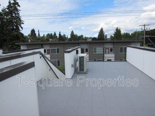 Building Photo - 3905 SW Findlay St