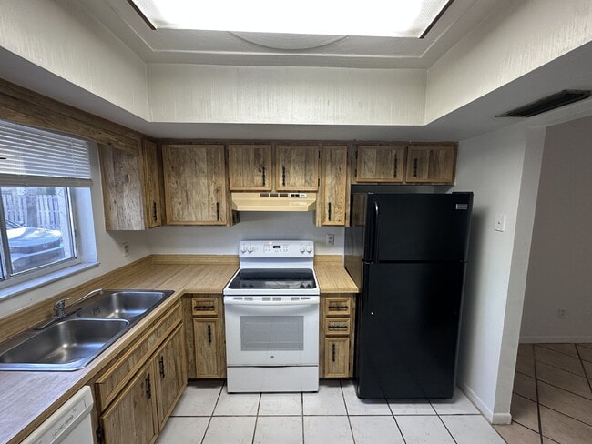 Building Photo - Coastal Living in the Heart of Indian Harbour Beach