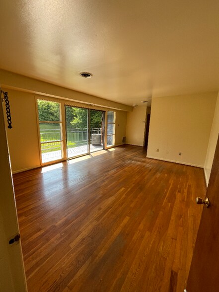 Building Photo - 145 Arnett Blvd