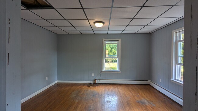 Building Photo - 10190 Licking Creek Rd