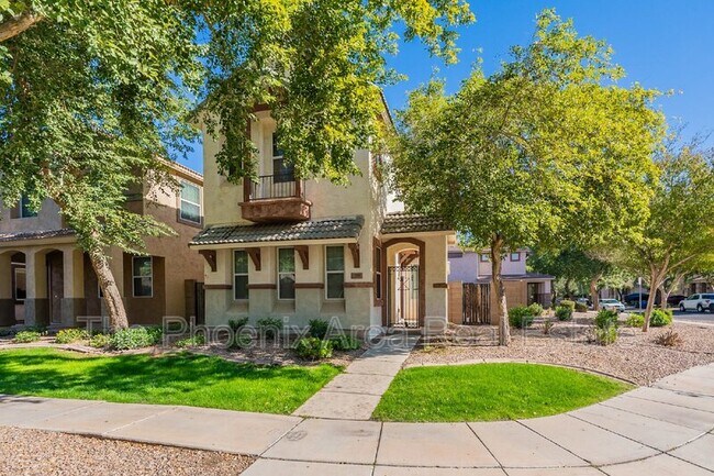 Building Photo - 2189 S Sanders Dr