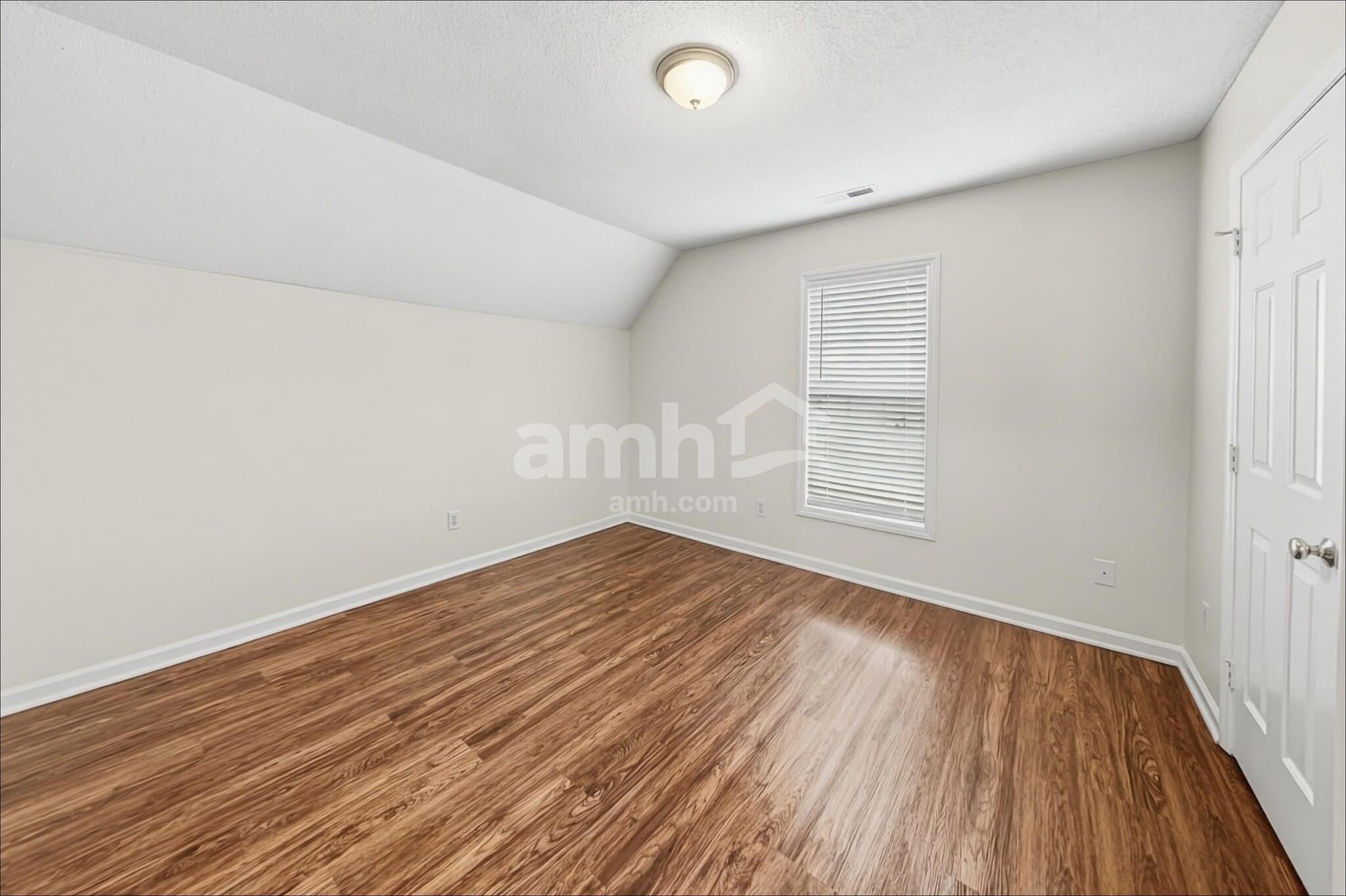Building Photo - 4880 Manteo Ln