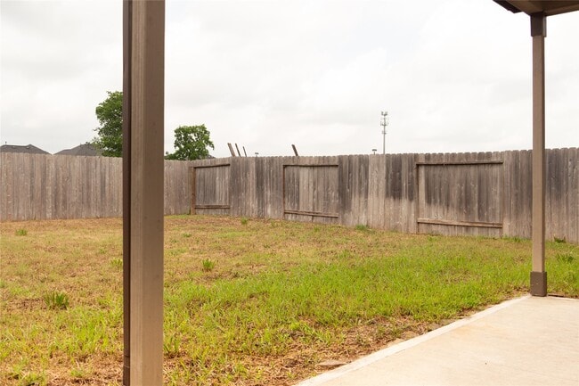 Building Photo - 14511 Sweet Cherry Dr