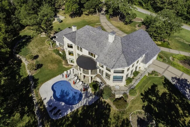 Building Photo - 1774 State Hwy UU