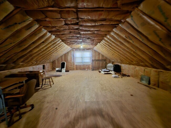 Building Photo - 1876 S Mt Juliet Rd