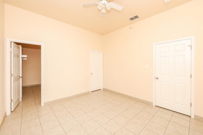 Building Photo - 2119 S Ejido Ave