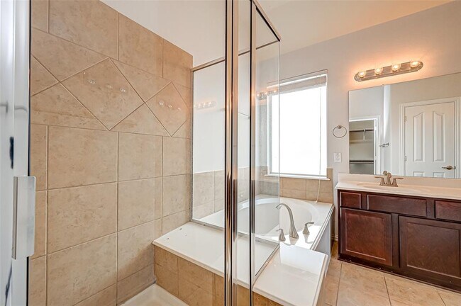 Building Photo - 24602 Forest Canopy Dr
