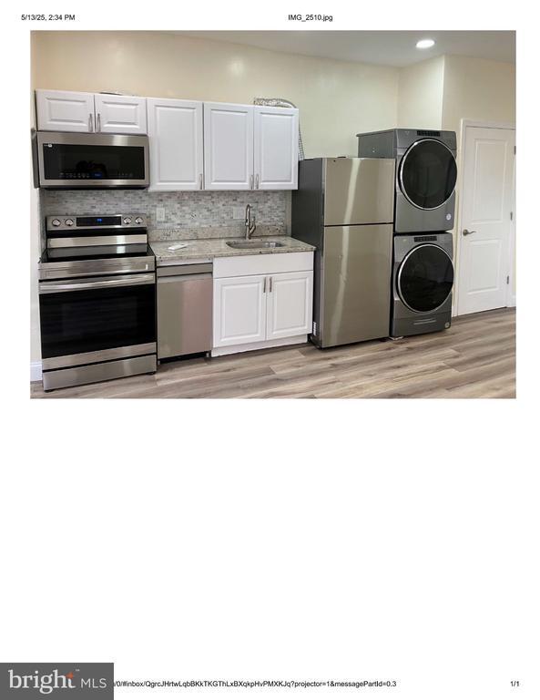 Building Photo - 808 S 49th St