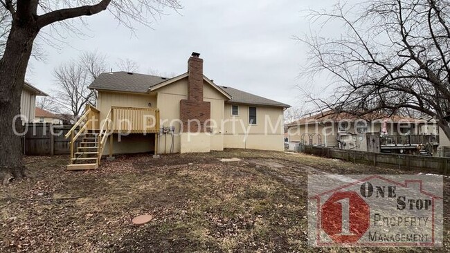 Building Photo - Huge 4 Bedroom, 2 Bathroom in Independence!