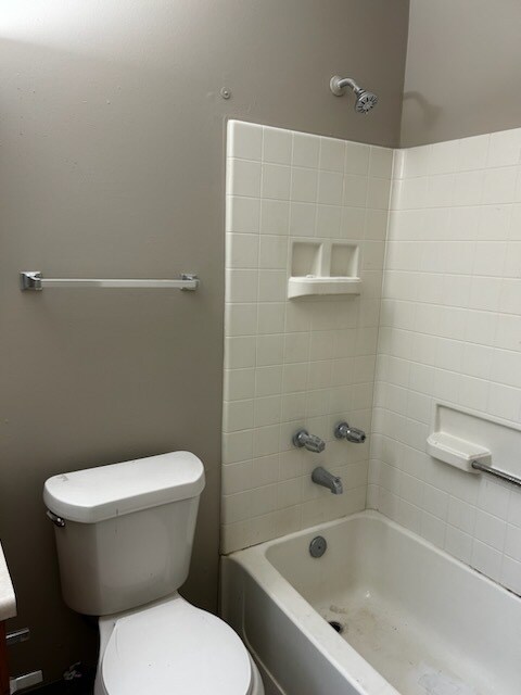 Building Photo - 1877 Rosanne St